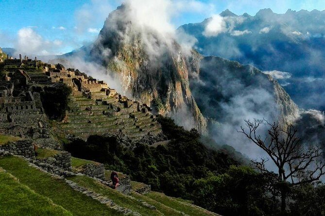 Inca Jungle Multi-Day Tour to Machu Picchu 4 DAYS - Day 1: Cusco to Santa María by Bike, Huamanmarca, and Vilcanota River Fun
