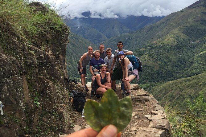 Inca Jungle Trail to Machu Picchu 4 Days - Guides and small-group energy: where the trip feels personal