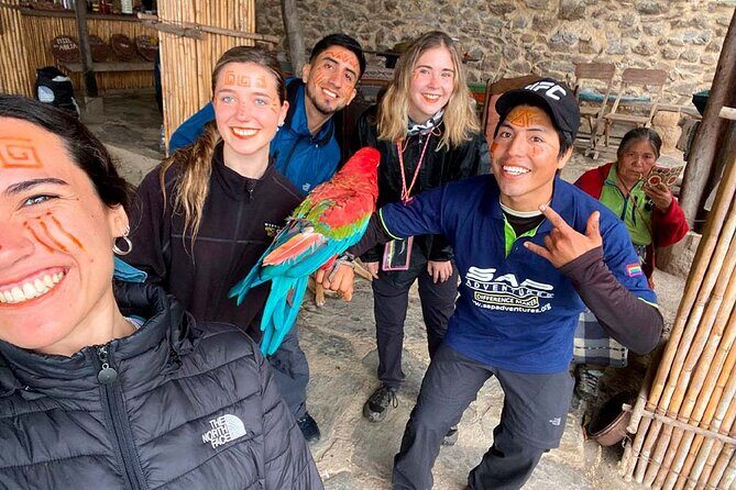 Inca Jungle Trek to Machu Picchu in 4-Days - Guides and what you should look for on the day