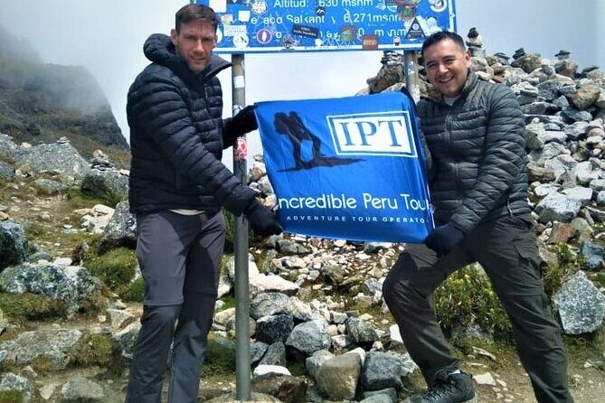Inca Trail to Machu Picchu 4 Days - Small Group / Reservations 2026 - Day 3: Runkuracay and Sayacmarca to Chaquicocha, then paved steps into Wiñay Wayna