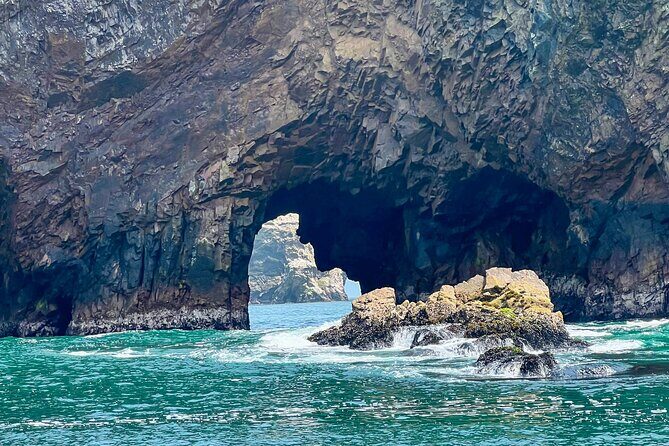 Lima Machupicchu and Lake Titicaca Tour 9 days - Sacred Valley to Machu Picchu train: markets, salt terraces, and Ollantaytambo