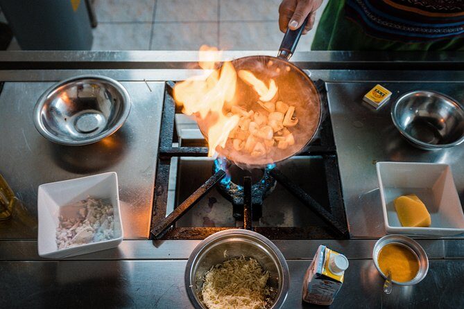 Local Market and Peruvian Cooking Class with Pisco Sour in Cusco - Pisco sour first: how the class sets the mood (and your taste buds)