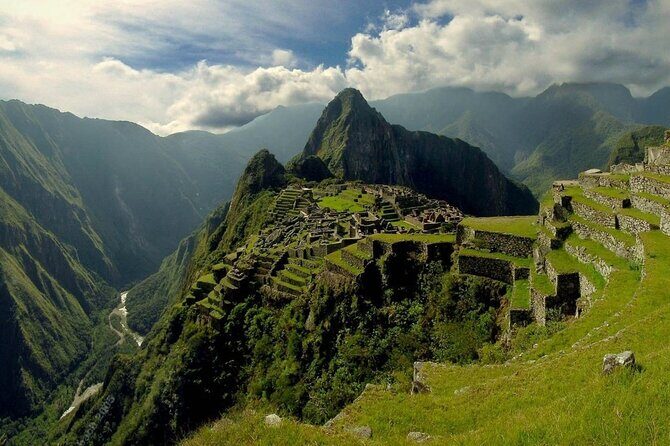 Machu Picchu 2-Day Tour by Train – From Cusco - Cusco pickup at Plaza Regocijo and a Sacred Valley warm-up