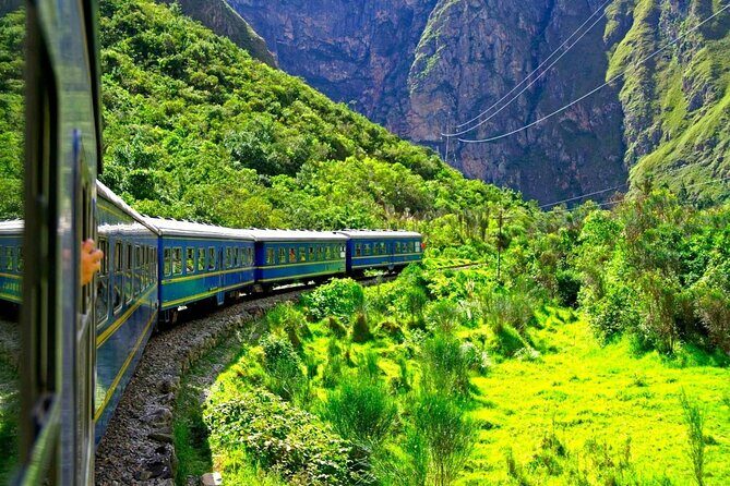 Machu Picchu 2-Day Tour by Train – From Cusco - Coming back down: bus to Aguas Calientes and the late train to Ollantaytambo