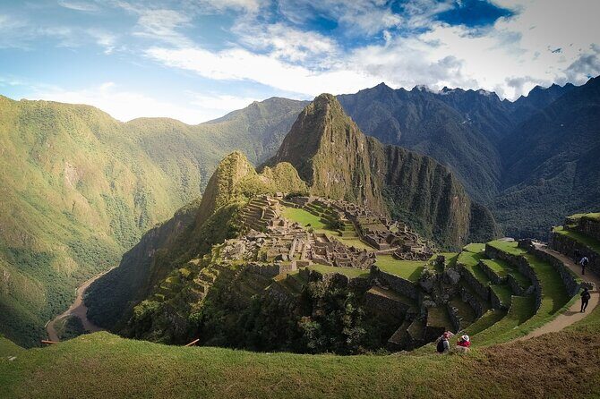 Machu Picchu Full Day Tour from Cusco(Small Groups ) - Getting the most from your optional hikes: Huayna Picchu and the Sun Gate