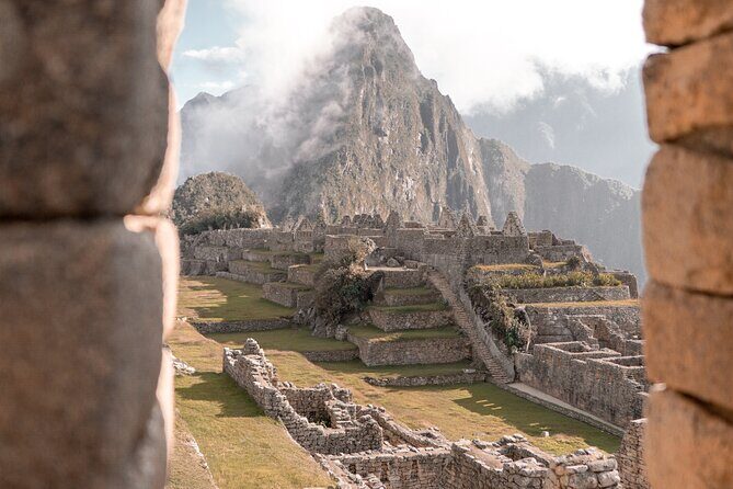 Machu Picchu Full Day Tour from Cusco(Small Groups ) - The part that really impressed me: guides who handle problems fast
