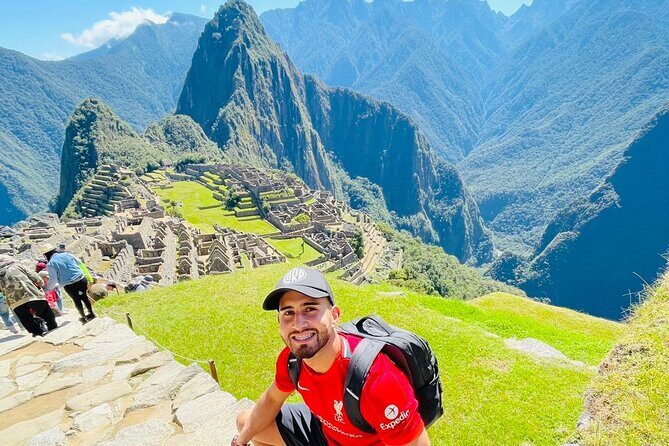 Machu picchu one day by train all included - Lunch in Aguas Calientes: Plan for a Real-Time Break
