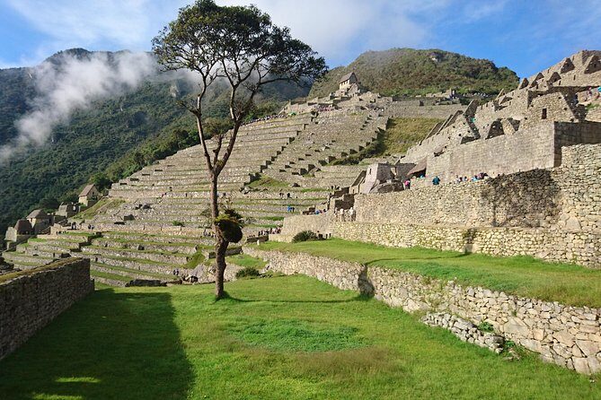Machu Picchu Premium Full Day tour - The Ollantaytambo to Aguas Calientes train: a calmer way to arrive