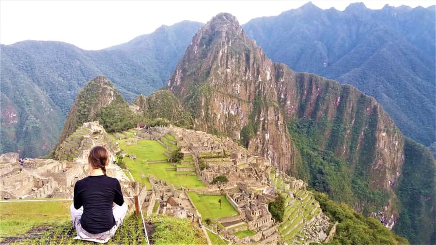 Machu Picchu: Private Tour Guide Service - At the Checkpoint and First Steps Inside Machu Picchu