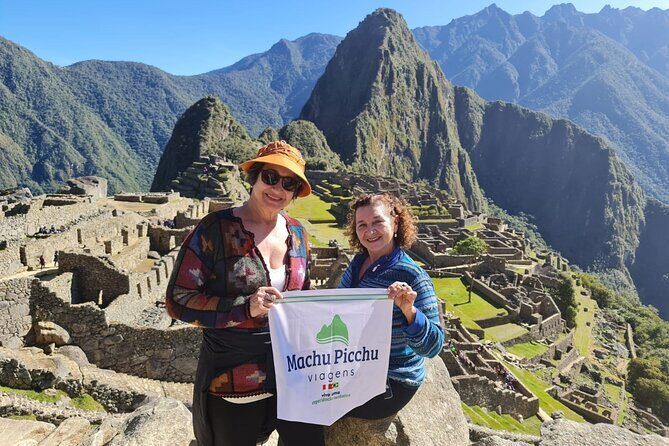 Machu Picchu & Sacred Valley 2-Day Tour - Day 1: Awana Kancha to Pisac Market and the Sacred Valley highlights
