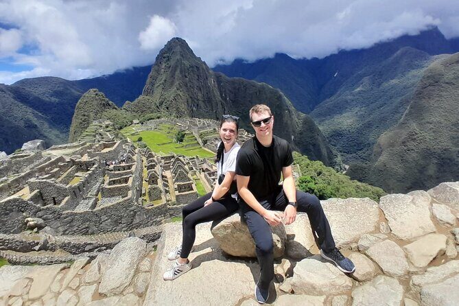 Machu Picchu Small Group Day Tour from Cusco - Machu Picchu with a guide: 2.5 hours across the main sectors