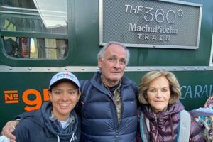 Machupicchu 1 day tour - The Bus Up to Machu Picchu and the First Views