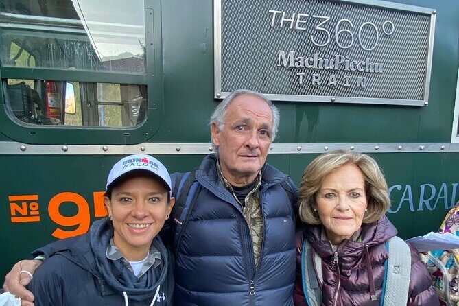 Machupicchu 1 day tour - The Bus Up to Machu Picchu and the First Views