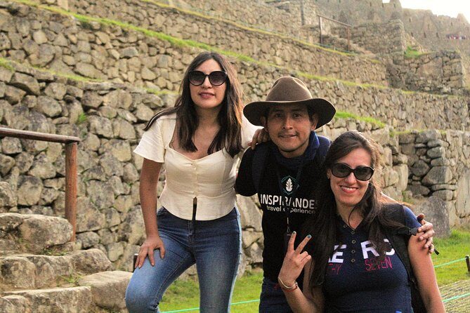 Machupicchu Full Day In Private Service - The full route: Cusco, train to Machu Picchu town, bus to the Sanctuary