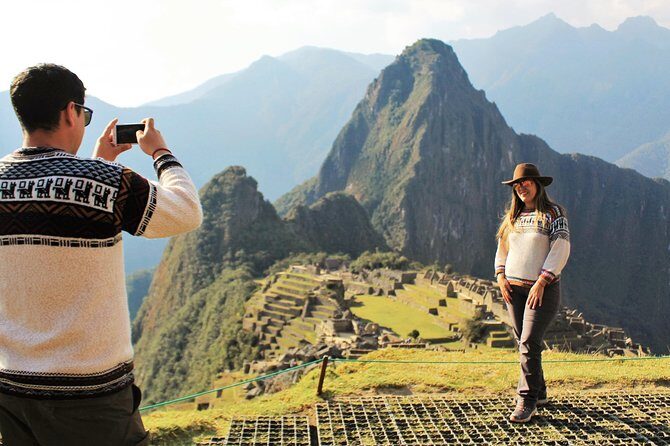 Machupicchu Full Day In Private Service - Machu Picchu town lunch: choices are yours, timing still matters