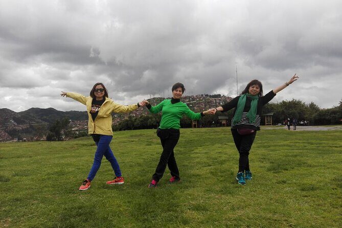 Machupicchu Guide Service - Stop 2 and 3: Aguas Calientes and Plaza Manco Capac