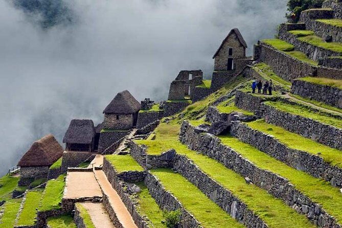 Machupicchu tour guide - At the entrance: starting your guided circuit in the right order
