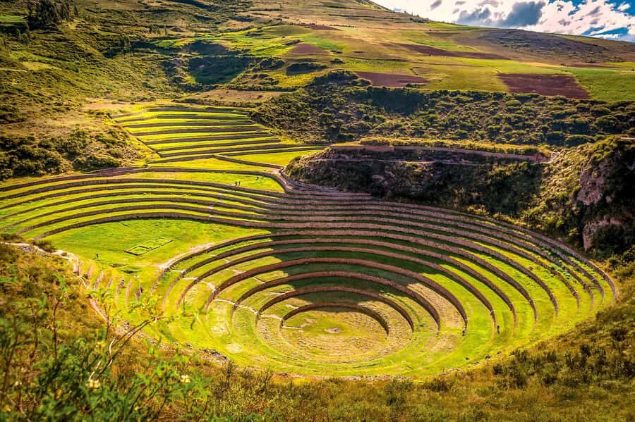 Maras Moray Sacred Valley Tour from Cusco - Salineras salt mines: where evaporation makes salt you can see