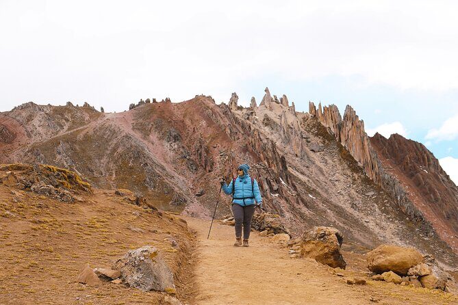 Palccoyo Rainbow Mountain Full Day Tour from Cusco - Checacupe: three bridges, a rope bridge crossing, and a quick culture stop