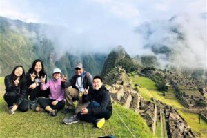 Private Inca Trail to Machu Picchu 1 Day - Chachabamba Checkpoint and First Ruins: Getting On the Real Trail