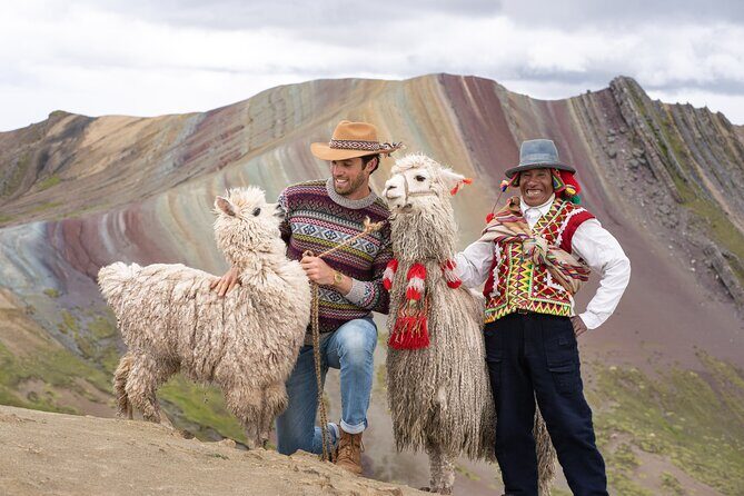 PRIVATE Palccoyo Rainbow Mountain tour - What to Pack for a Cold, High, Windy Day