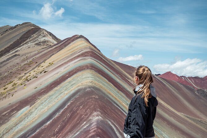 Rainbow Mountain Classic Day Trip from Cusco - Reaching Rainbow Mountain at 5,200m: What the Guide Helps You Do