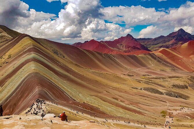 Rainbow Mountain / Rainbow Mountain - The Red Valley add-on: a close extra hour