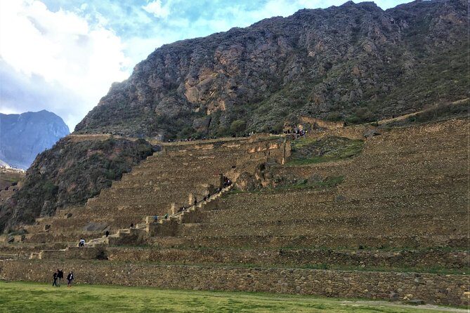 Sacred Valley and Machu Picchu 2-day Tour - Train to Aguas Calientes: your night base for Machu Picchu sunrise