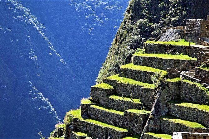 Sacred Valley and Machu Picchu 2-day Tour - The way back: bus down, lunch in Aguas Calientes, then Vistadome to Cusco