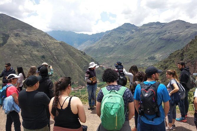Sacred Valley & buffet lunch - Morning in Pisac: Artisan Market First, Then the Ruins