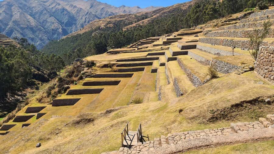 Sacred Valley: Chinchero, Moray, Ollantaytambo & Pisac+Lunch - A 12-hour Sacred Valley run from Cusco (with real altitude)