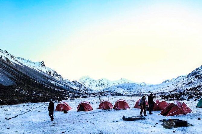 Salkantay Trek Premium 5D/4N - A 5-day route that actually helps you focus on hiking