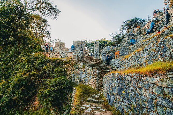 Short Inca Trail to Machu Picchu – 2 Days / 1 Night - Day 2 Machu Picchu: early bus timing and a guided route through the key zones