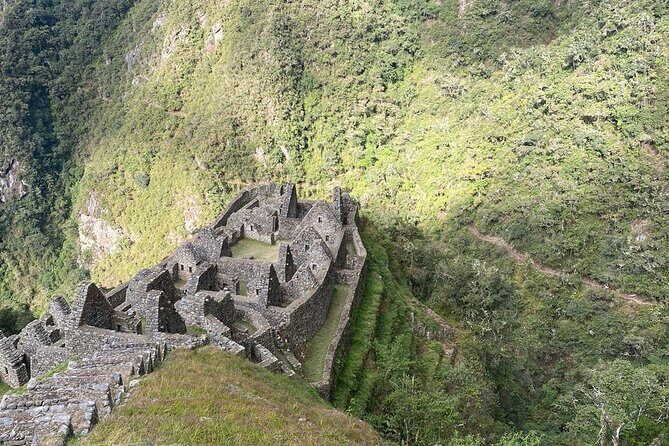 Short Inca Trail To Machu Picchu - Day 2: Aguas Calientes at 5:30am and the First Bus to Machu Picchu