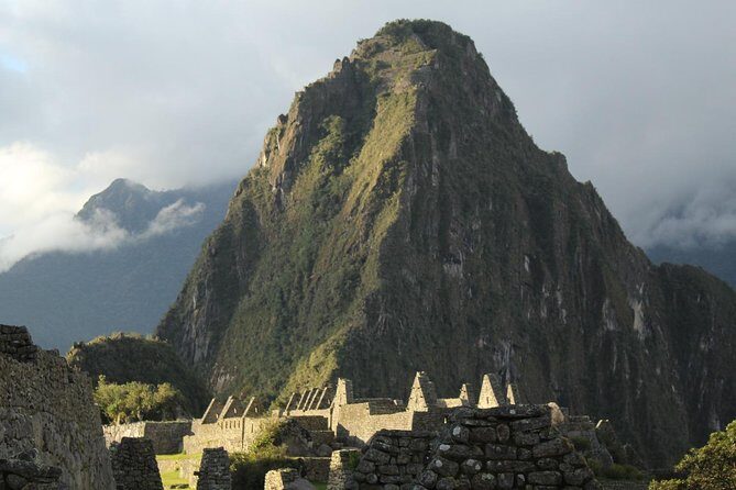 Short Inca Trail to Machu Picchu With Hotel 2D-1N - Day 2 sunrise at Machu Picchu: early bus, 2-hour guide, then free time