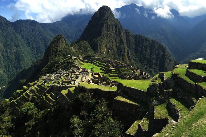 Short Inca Trail to Machu Picchu With Hotel 2D-1N - The one thing to double-check: what’s truly included for meals and permits