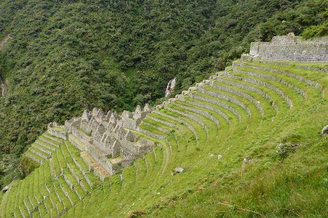 Short Inca Trail to Machu Picchu With Hotel 2D-1N - Private guide quality: why the human factor matters on both days