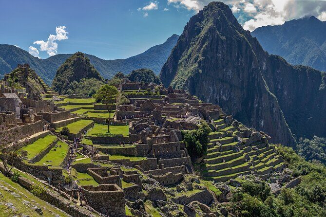 Small Group 5 Days Salkantay and Machu Picchu by Llactapata Tour - Day 2: Salkantay Pass (4600 m) and the forest shift