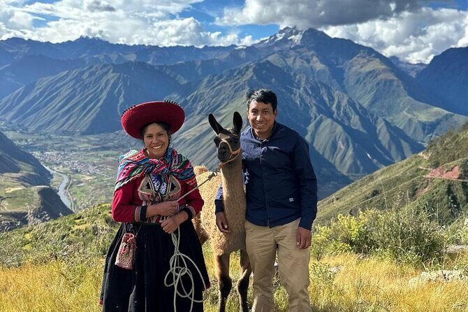 the best sacred valley tour: walk with Alpacas,culture experience - Stop 3: Ollantaytambo’s Massive Stones in the Middle of the Valley