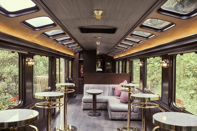 The First Class Machu Picchu Train by Inca Rail - Food, drinks, and the onboard pacing: lunch to dinner