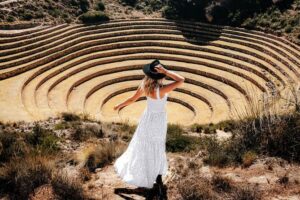 The Ultimate Full Day Sacred Valley Tour - Maras salt ponds: how to get the famous picture without feeling rushed