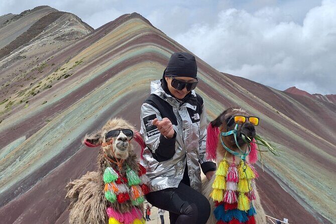 Tour EN Cuatrimoto POR la Montaña 7 Colors Hike 5 Minutes - Vinicunca Viewpoint Time: Photos, Wildlife, and a Better Sense of Place