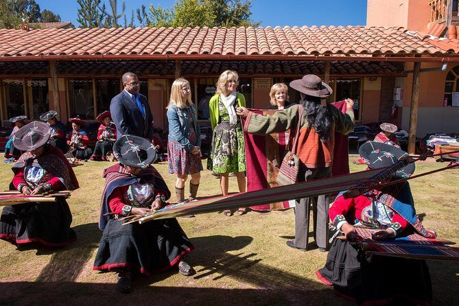 Tour Sacred Valley & Maras - Moray with buffet lunch - Pickup, comfort, and the guide’s role