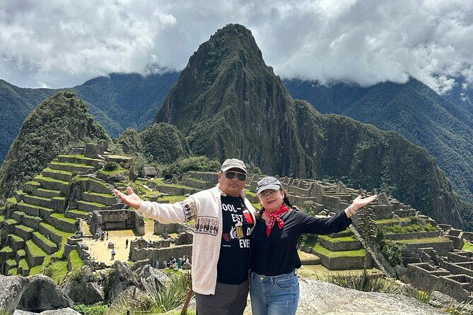 Tour to Machu Picchu by Train from Cusco - The Machu Picchu guided visit: exactly what you’re buying