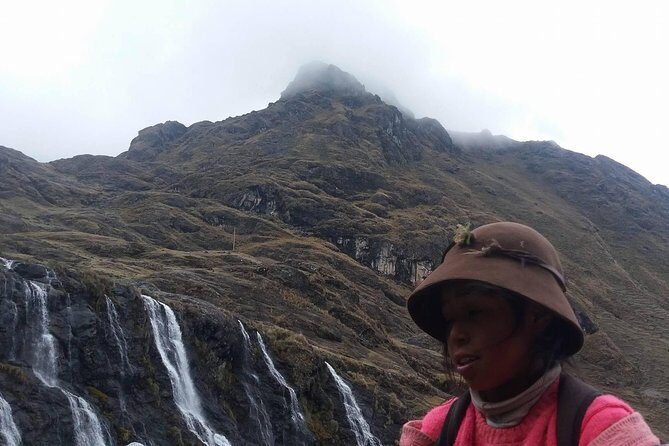 Ultimate Lares Trek & Inca Trail 5 days - Day 1: Sacred Valley morning, Lares hot springs, Kiswarani lake campsite