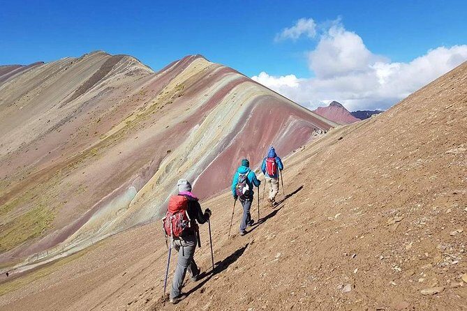 Vinicunca Rainbow Mountain in one day, private with Peru Vip - The Vinicunca hike: pacing, cold air, and how guides keep you moving