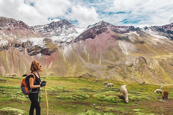Vinicunca Rainbow Mountain in one day, private with Peru Vip - Safety extras that feel practical: oxygen, first aid, and a careful driver
